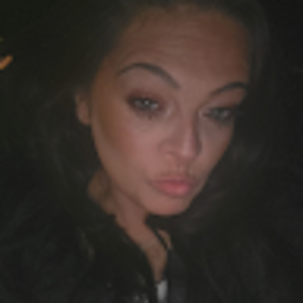 Meet your Posher, Daniella